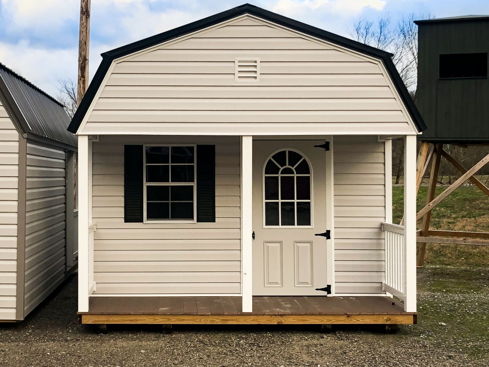 A prefab cabin for sale in Greensburg, KY