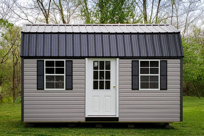 barn style shed made by Esh's Utility Buildings